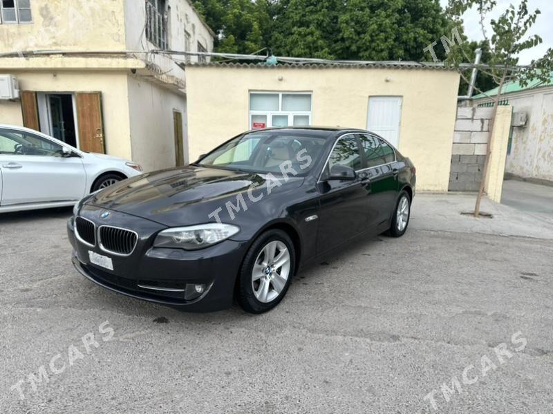 BMW 5 Series 2011 - 270 000 TMT - Балканабат - img 2