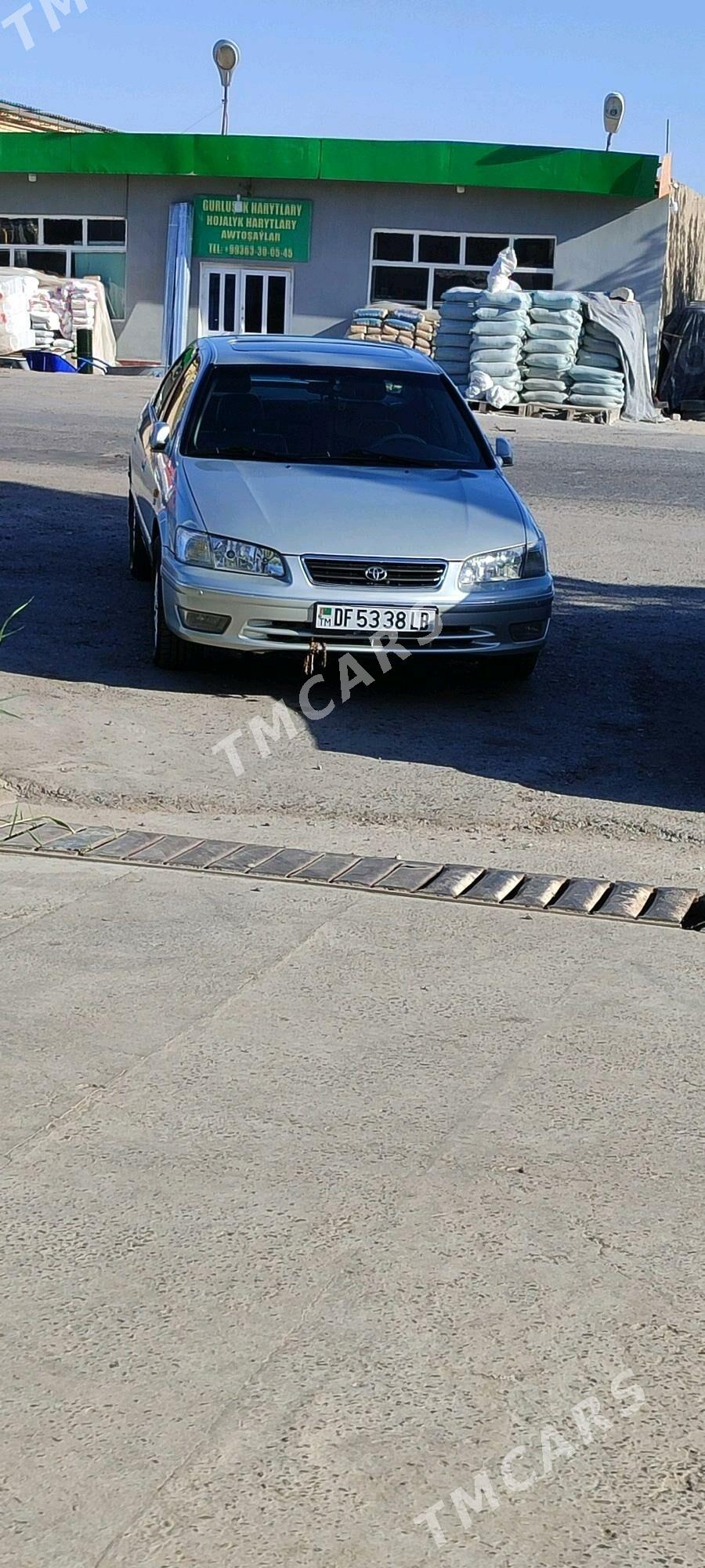 Toyota Camry 2000 - 180 000 TMT - Чарджоу - img 2