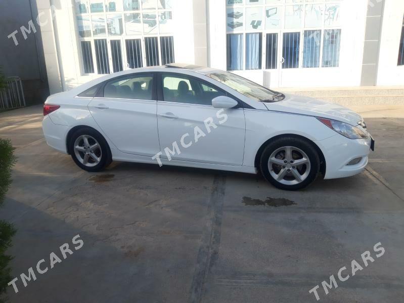 Hyundai Sonata 2010 - 130 000 TMT - Мары - img 6