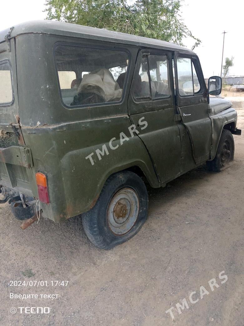 UAZ 469 1983 - 10 000 TMT - Ак-Бугдайский этрап - img 3