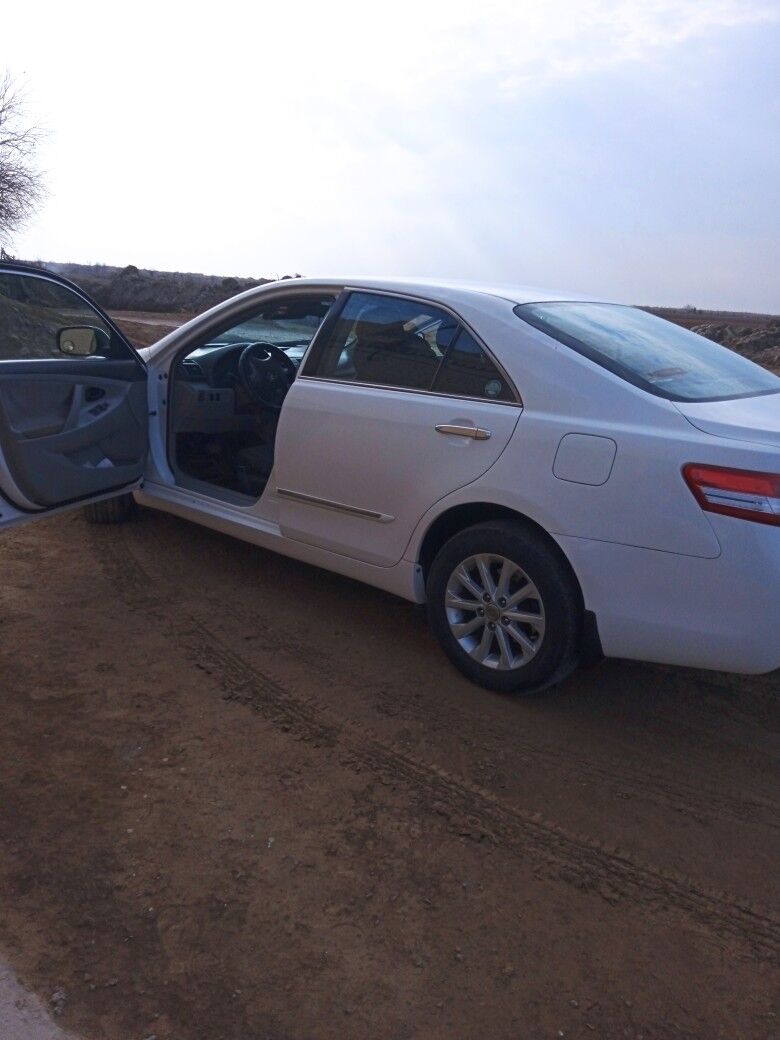 Toyota Camry 2011 - 130 000 TMT - Фарап - img 3