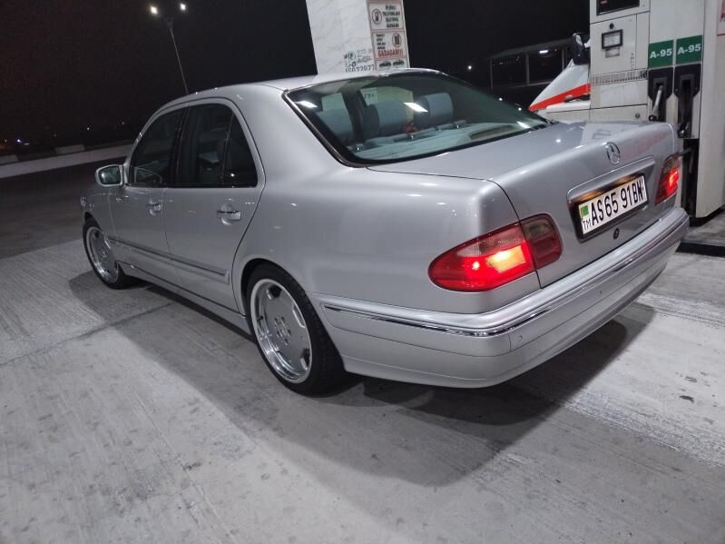 Mercedes-Benz E320 2001 - 120 000 TMT - Балканабат - img 9