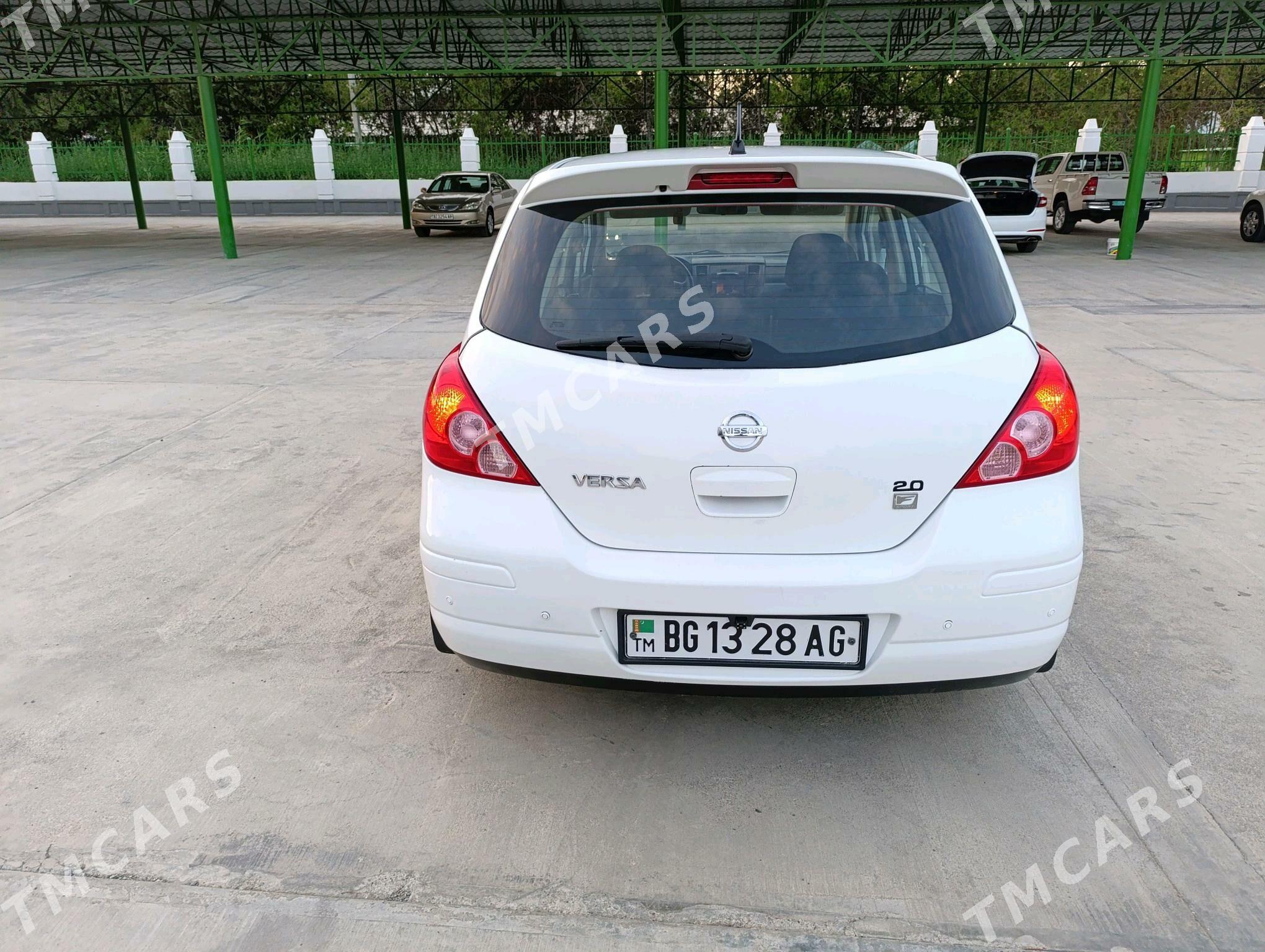 Nissan Versa 2009 - 115 000 TMT - Büzmeýin - img 8