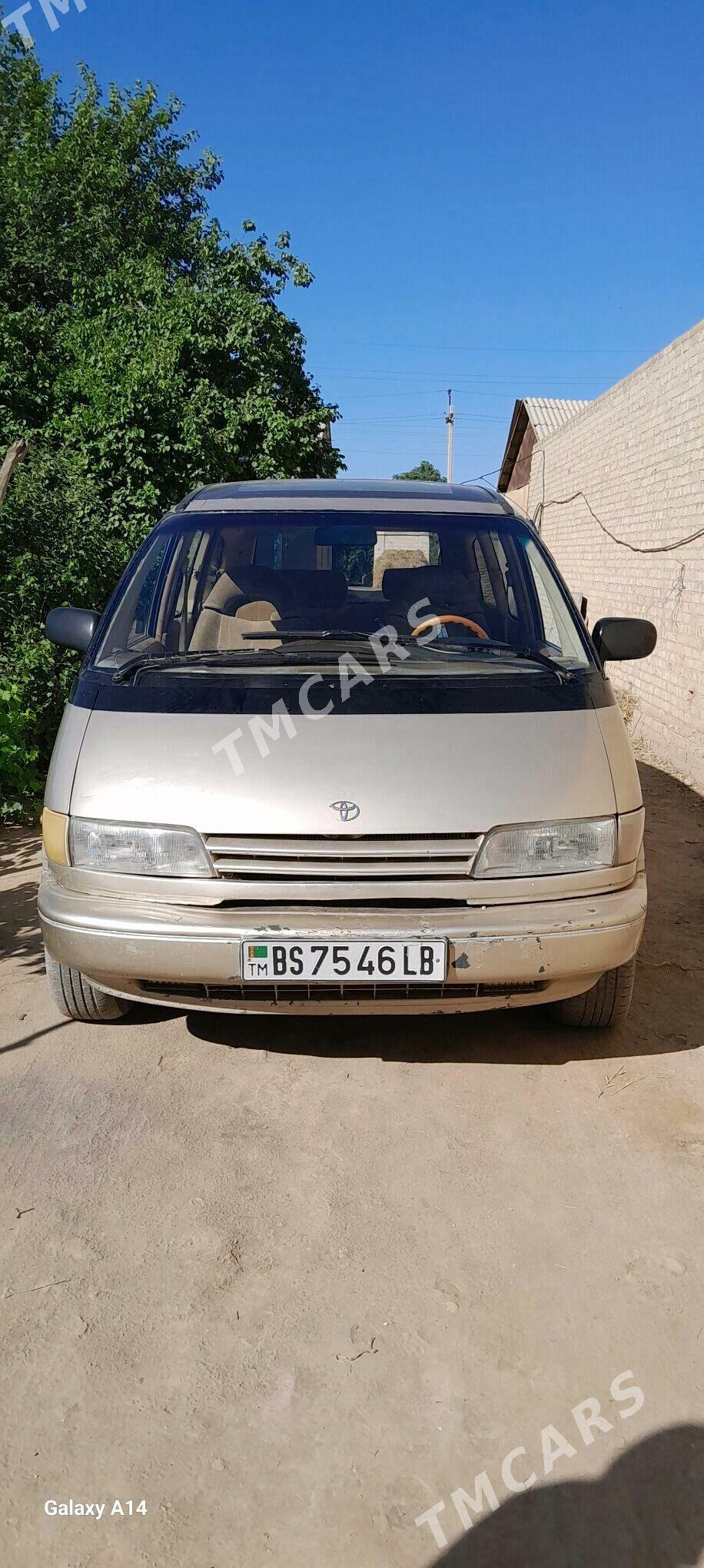 Toyota Previa 1991 - 60 000 TMT - Халач - img 3