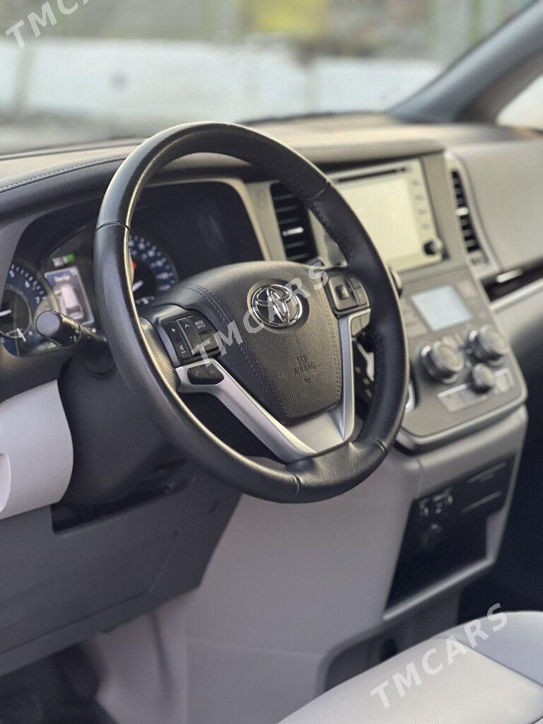 Toyota Sienna 2020 - 575 000 TMT - Ашхабад - img 10
