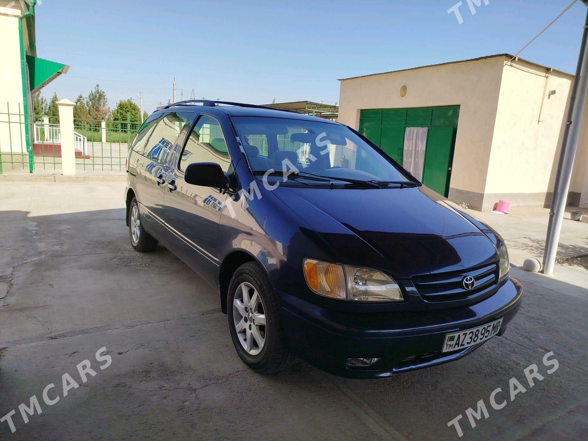 Toyota Sienna 2002 - 130 000 TMT - Mary - img 3