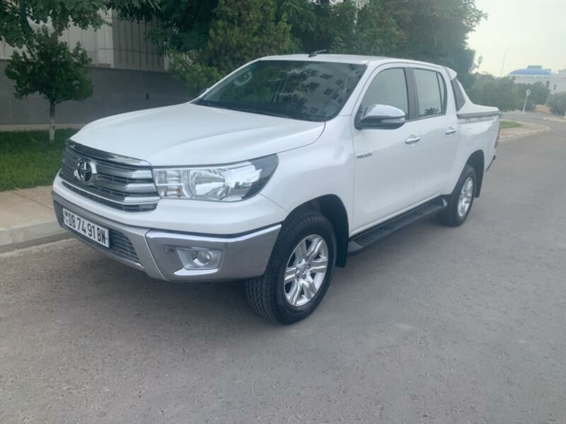 Toyota Hilux 2017 - 450 000 TMT - Türkmenbaşy - img 5