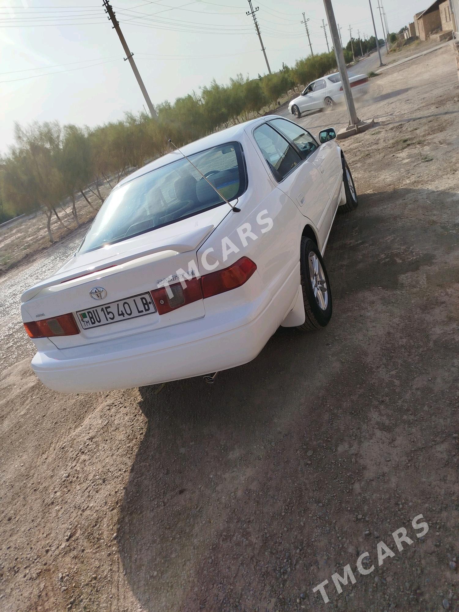 Toyota Camry 1999 - 100 000 TMT - Достлук - img 3