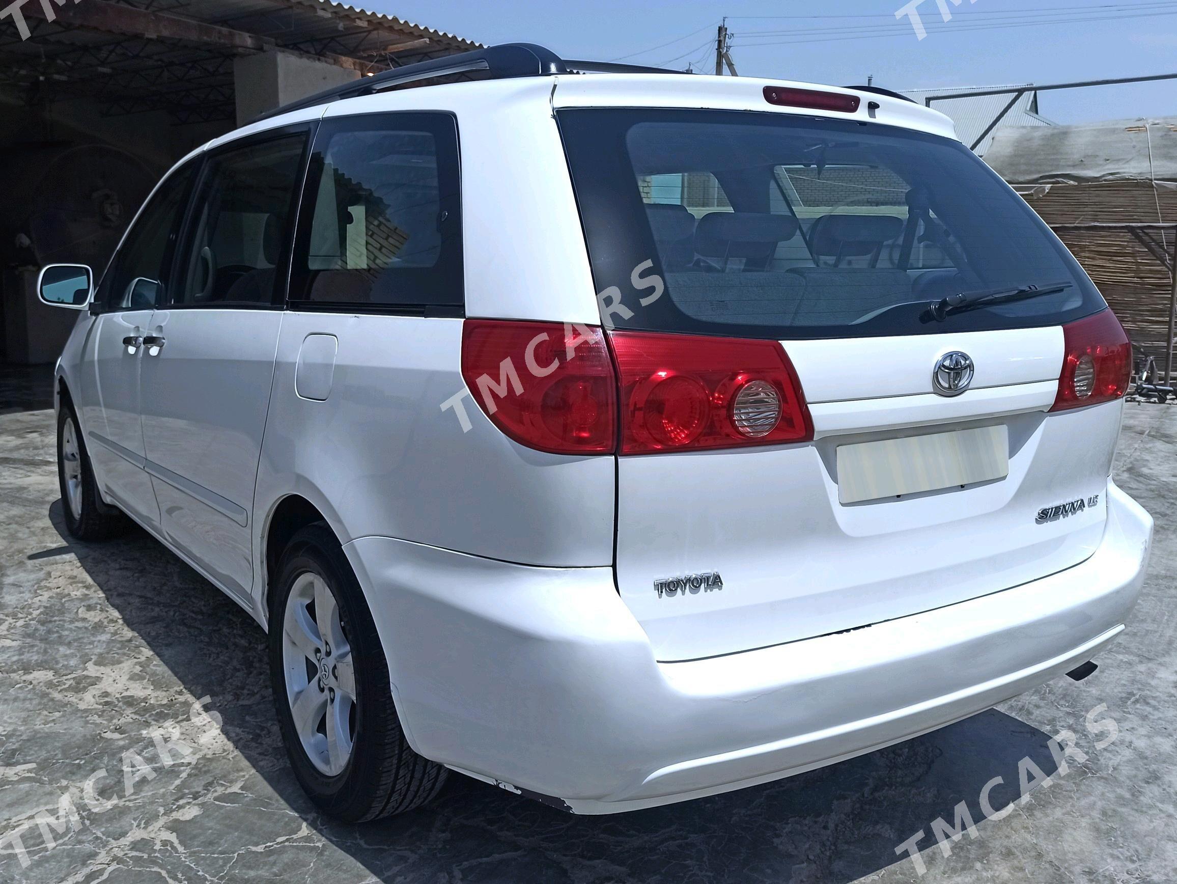 Toyota Sienna 2007 - 170 000 TMT - Мары - img 2