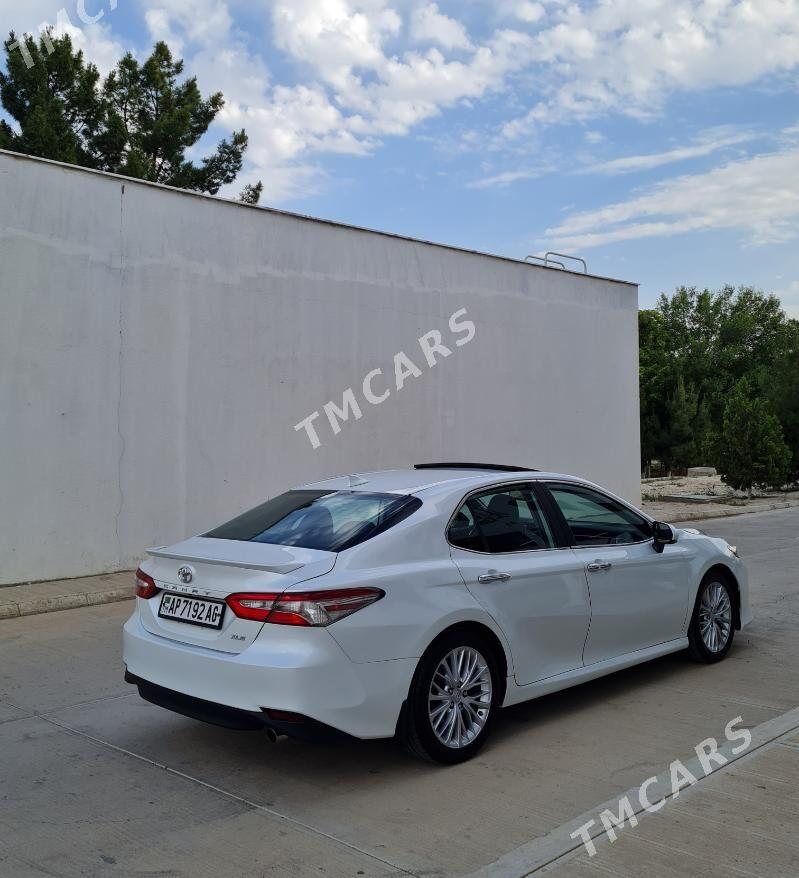 Toyota Camry 2018 - 290 000 TMT - Hitrowka - img 6