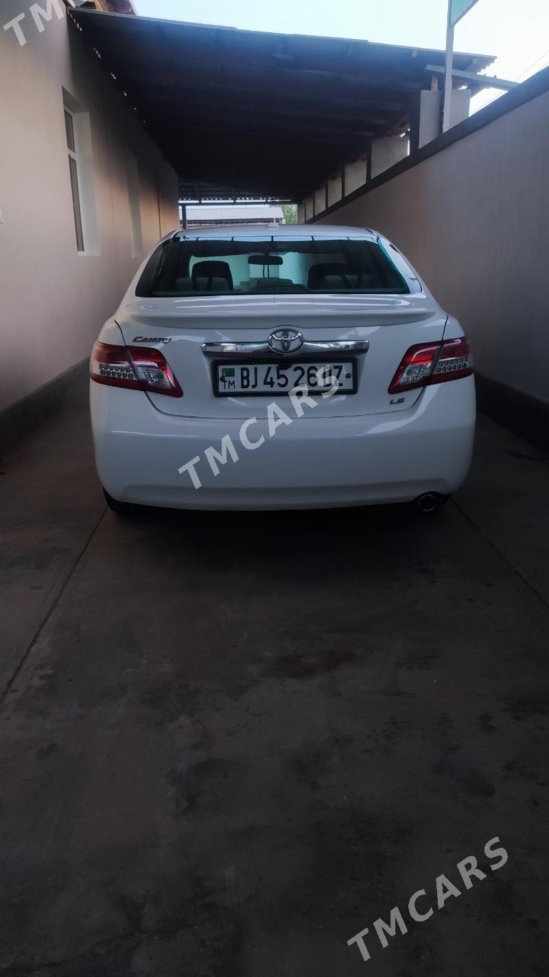 Toyota Camry 2010 - 170 000 TMT - Дашогуз - img 5