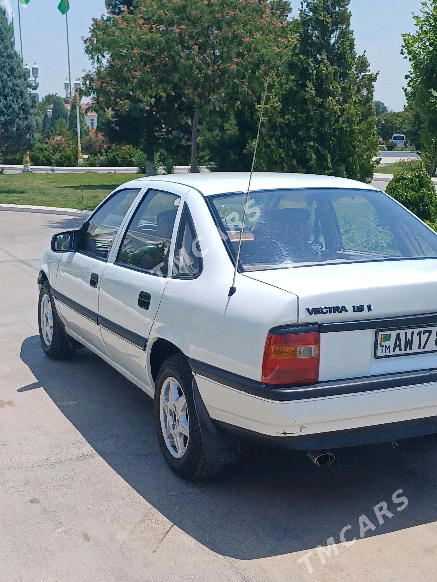 Opel Vectra 1990 - 42 000 TMT - Мары - img 4