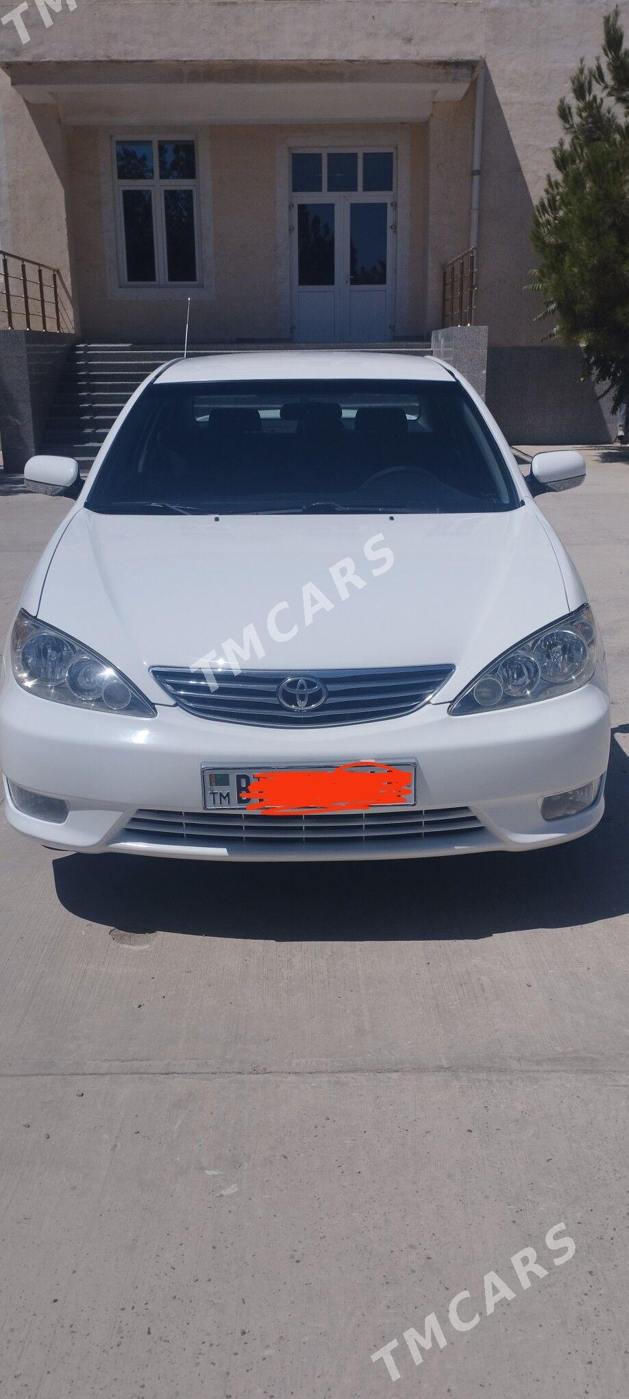 Toyota Camry 2002 - 160 000 TMT - Сакар - img 2