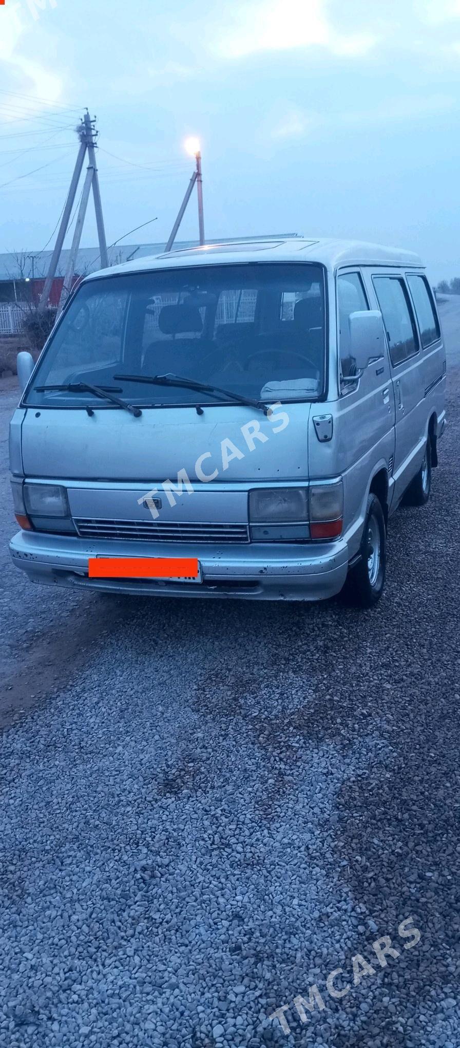 Toyota Hiace 1989 - 36 000 TMT - Мары - img 2