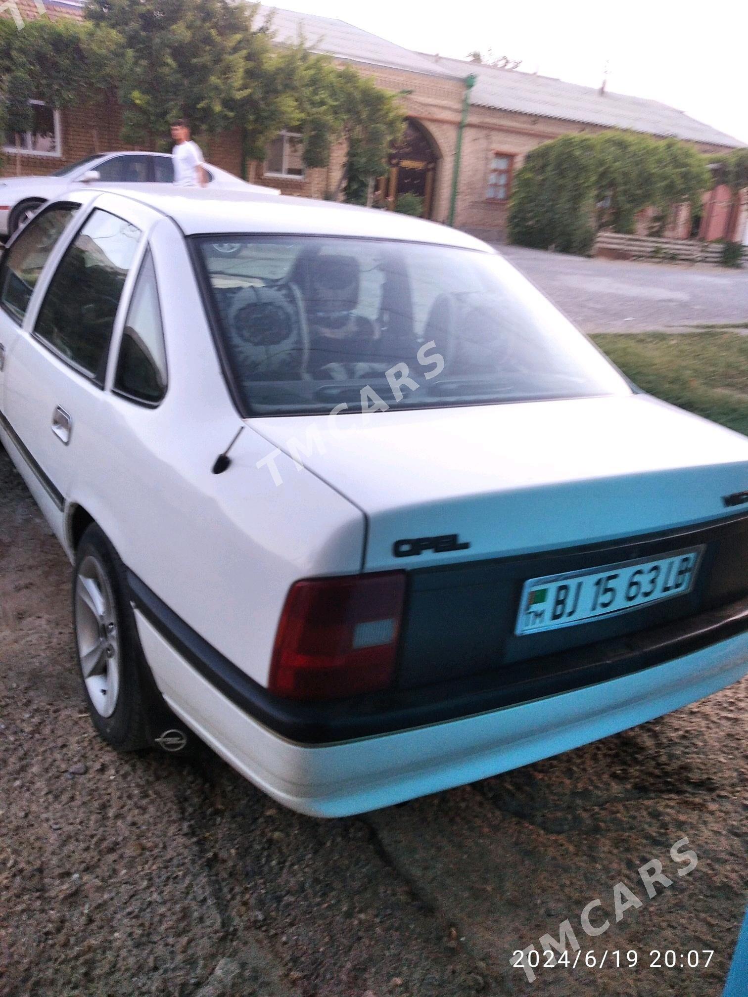 Opel Vectra 1990 - 30 000 TMT - Туркменабат - img 3