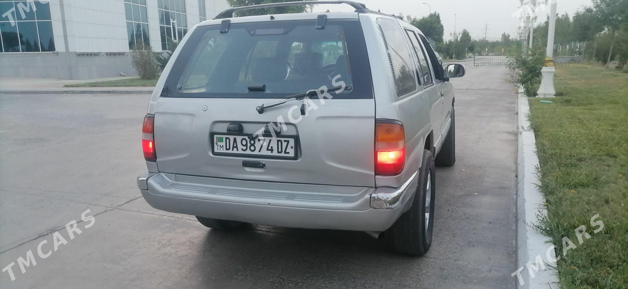 Nissan Pathfinder 1996 - 55 000 TMT - Дашогуз - img 3