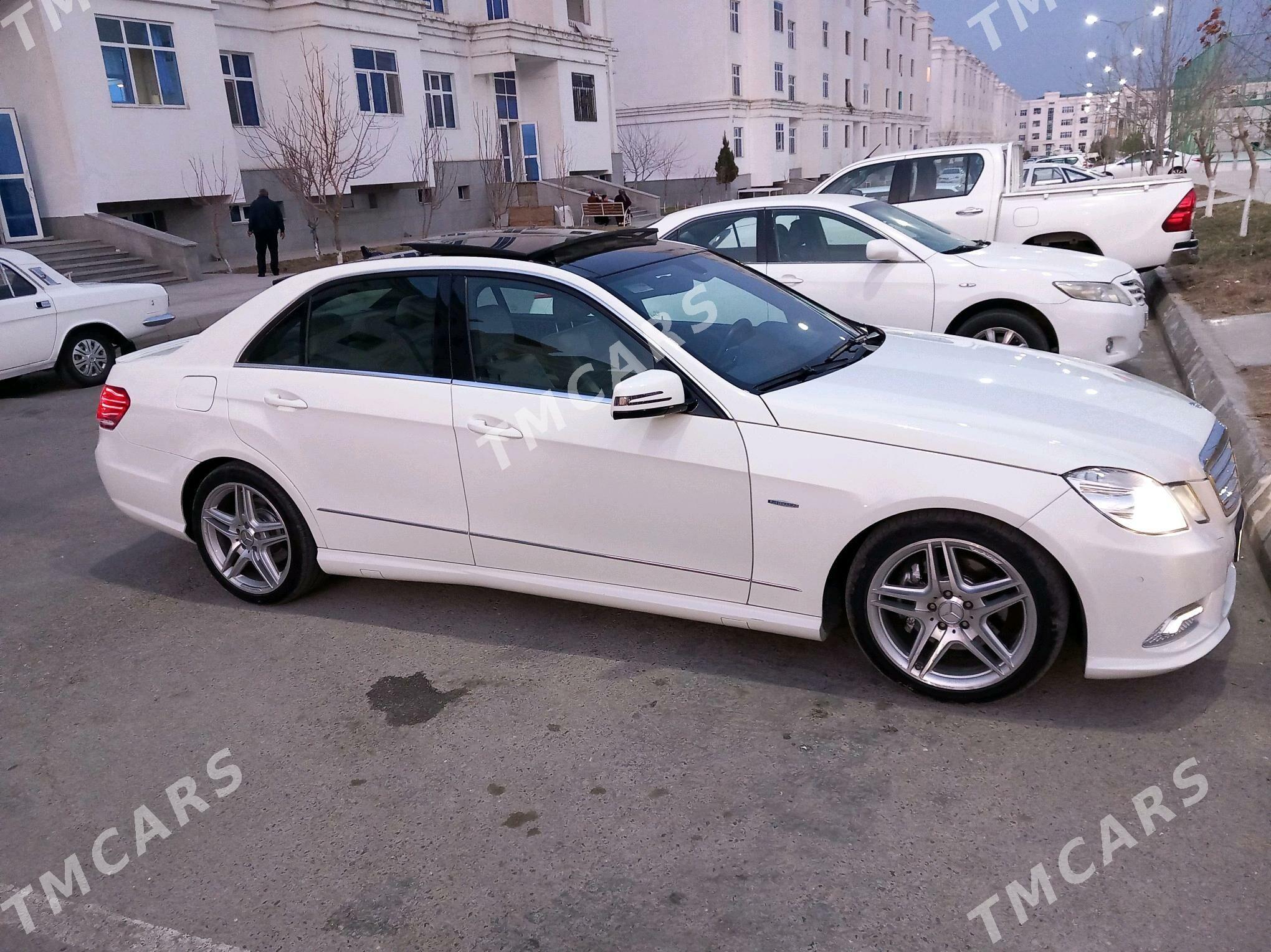 Mercedes-Benz E350 2011 - 300 000 TMT - Ак-Бугдайский этрап - img 3