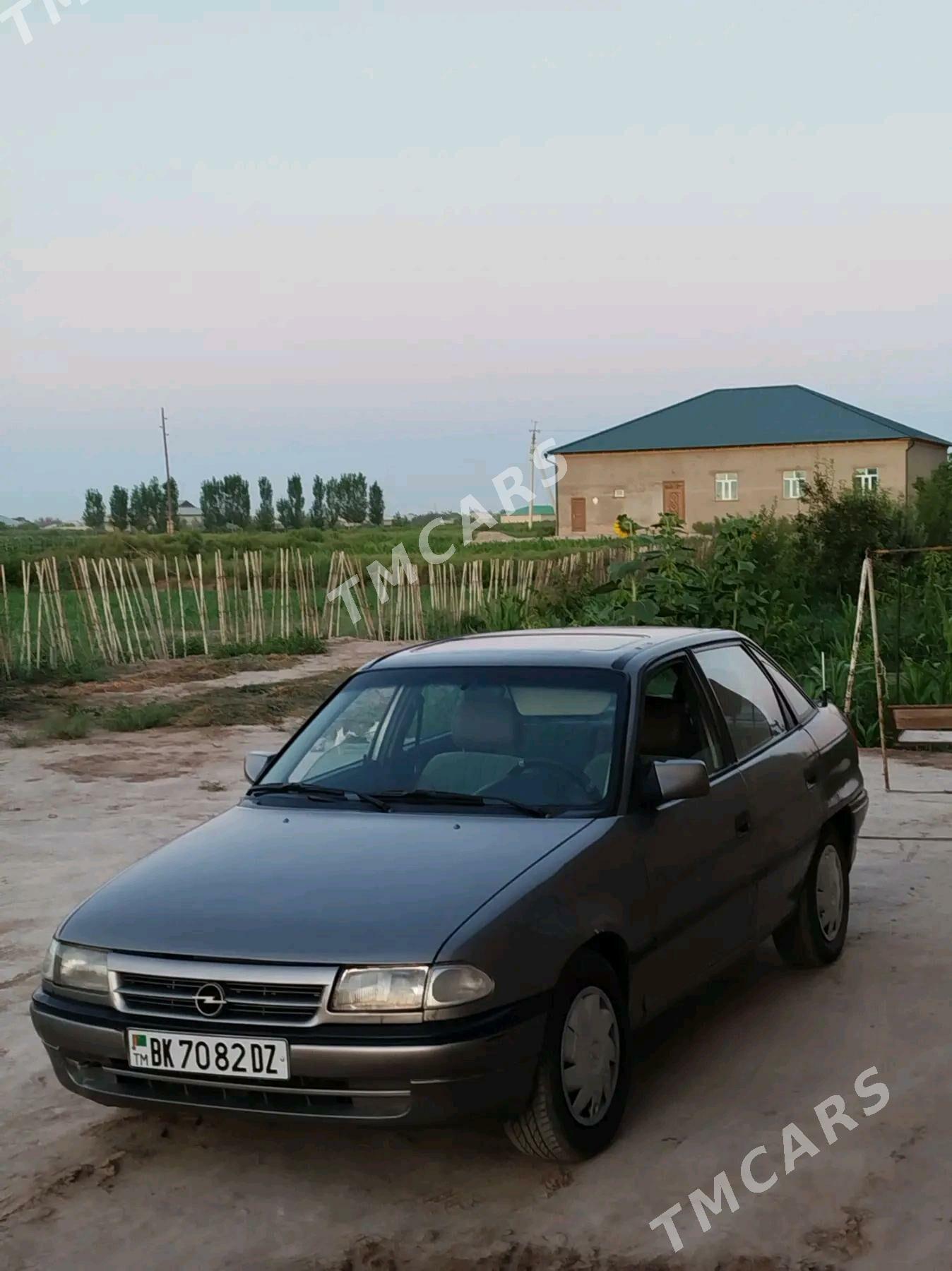 Opel Astra 1992 - 32 000 TMT - Шабатский этрап - img 2