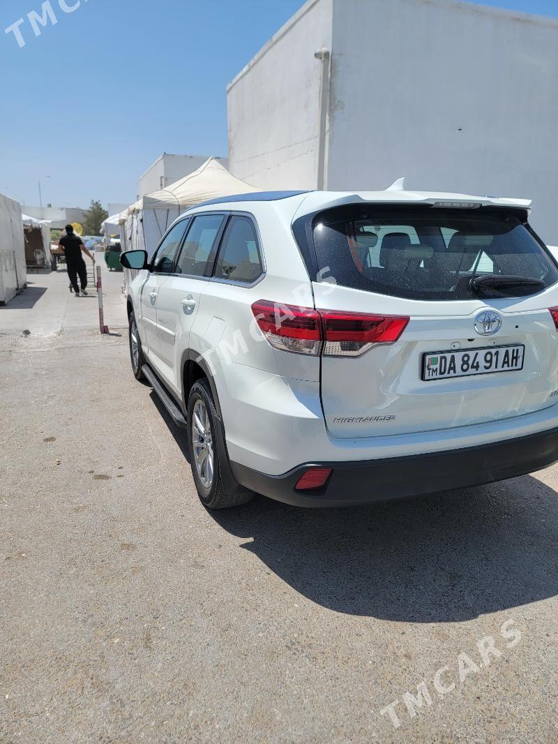 Toyota Highlander 2019 - 480 000 TMT - Анев - img 2