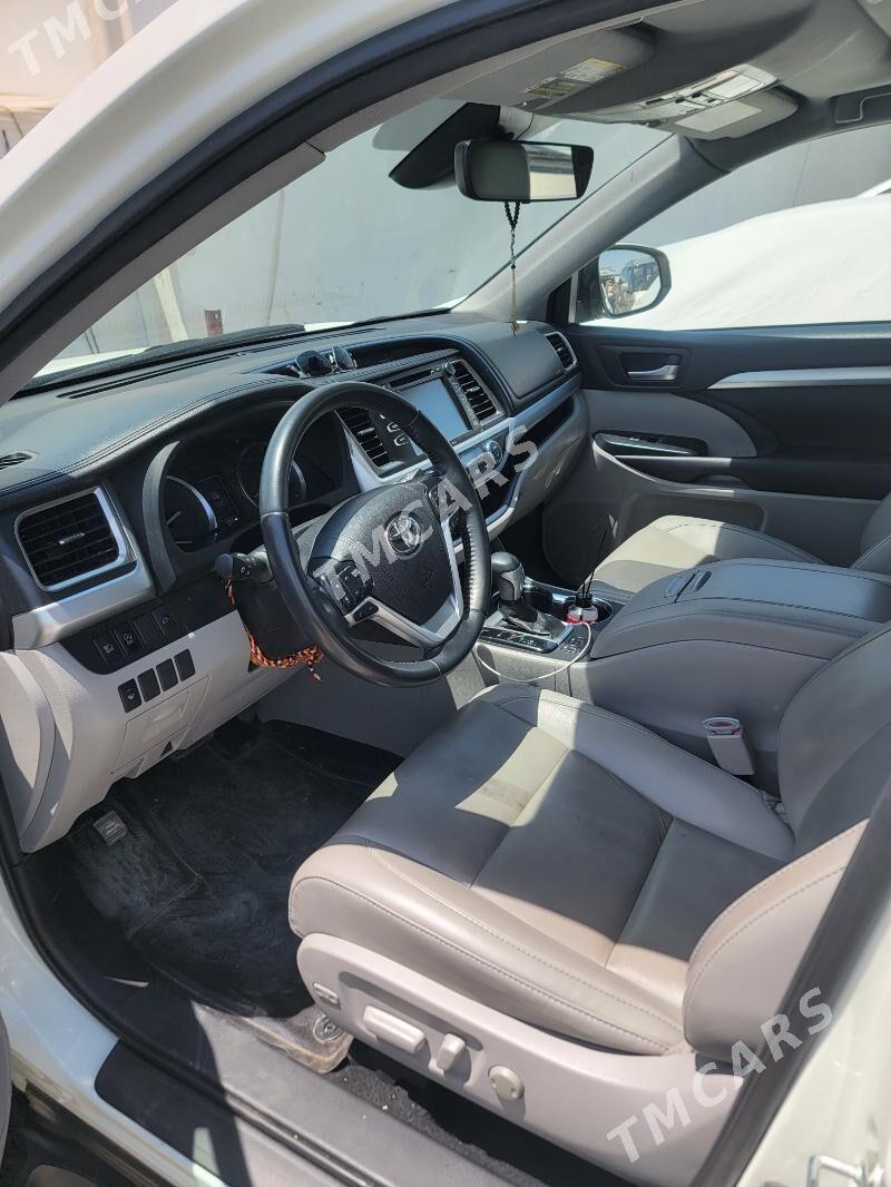 Toyota Highlander 2019 - 480 000 TMT - Änew - img 3