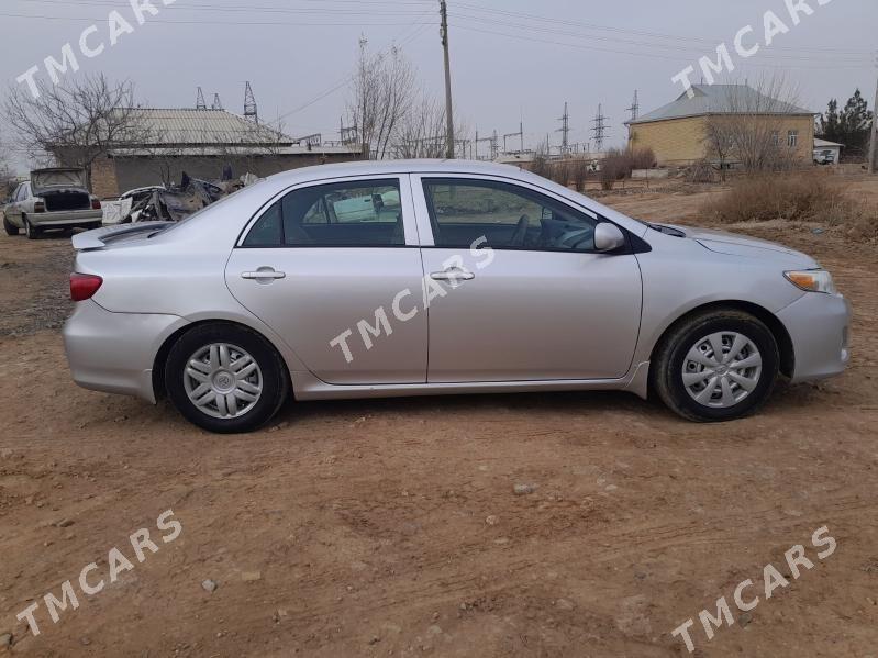 Toyota Corolla 2013 - 125 000 TMT - Каракумский этрап - img 3