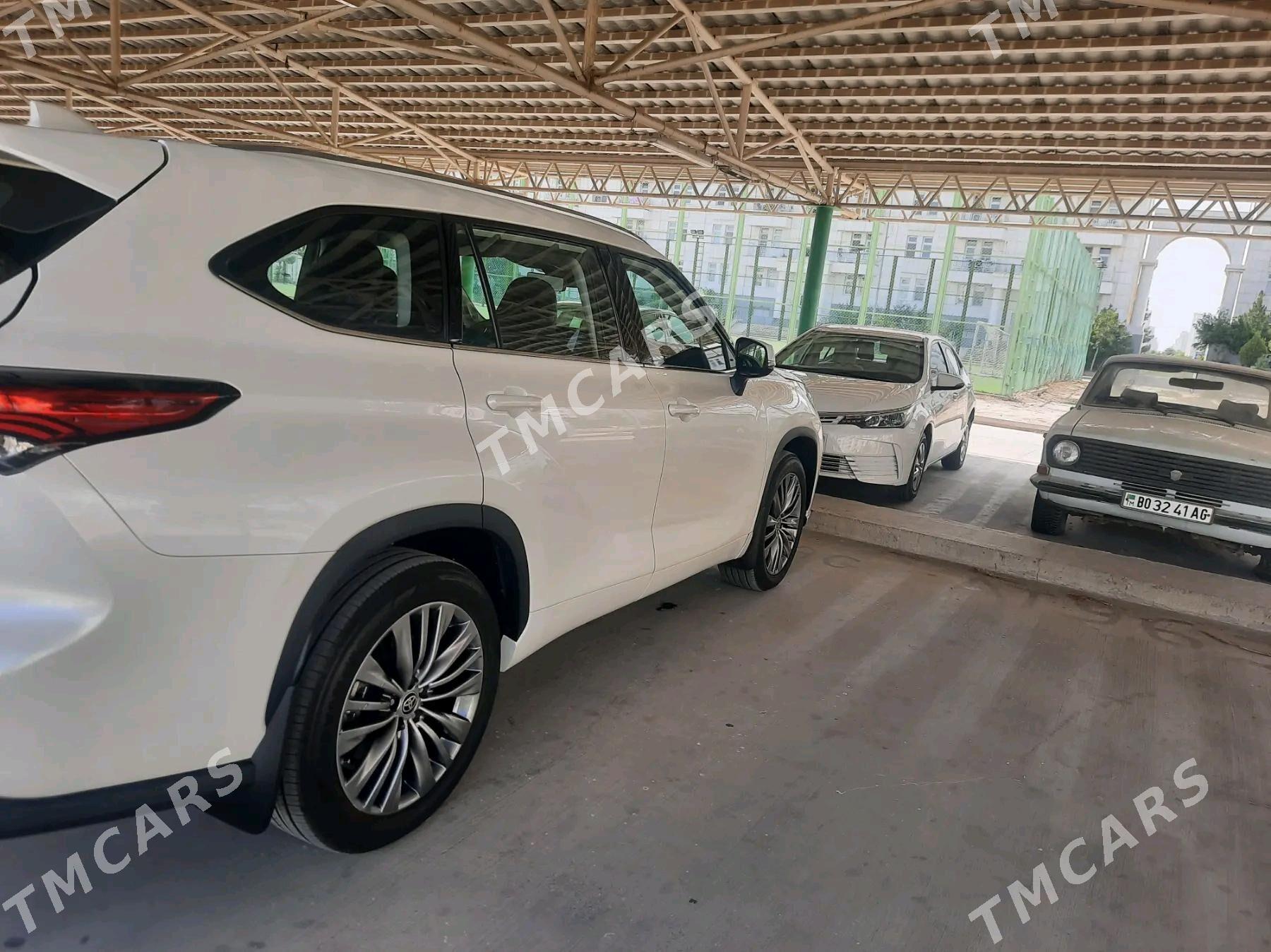 Toyota Highlander 2020 - 730 000 TMT - Aşgabat - img 3