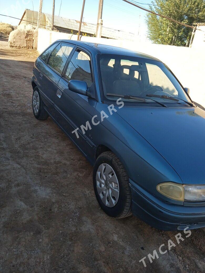 Opel Astra 1993 - 30 000 TMT - Кёнеургенч - img 2