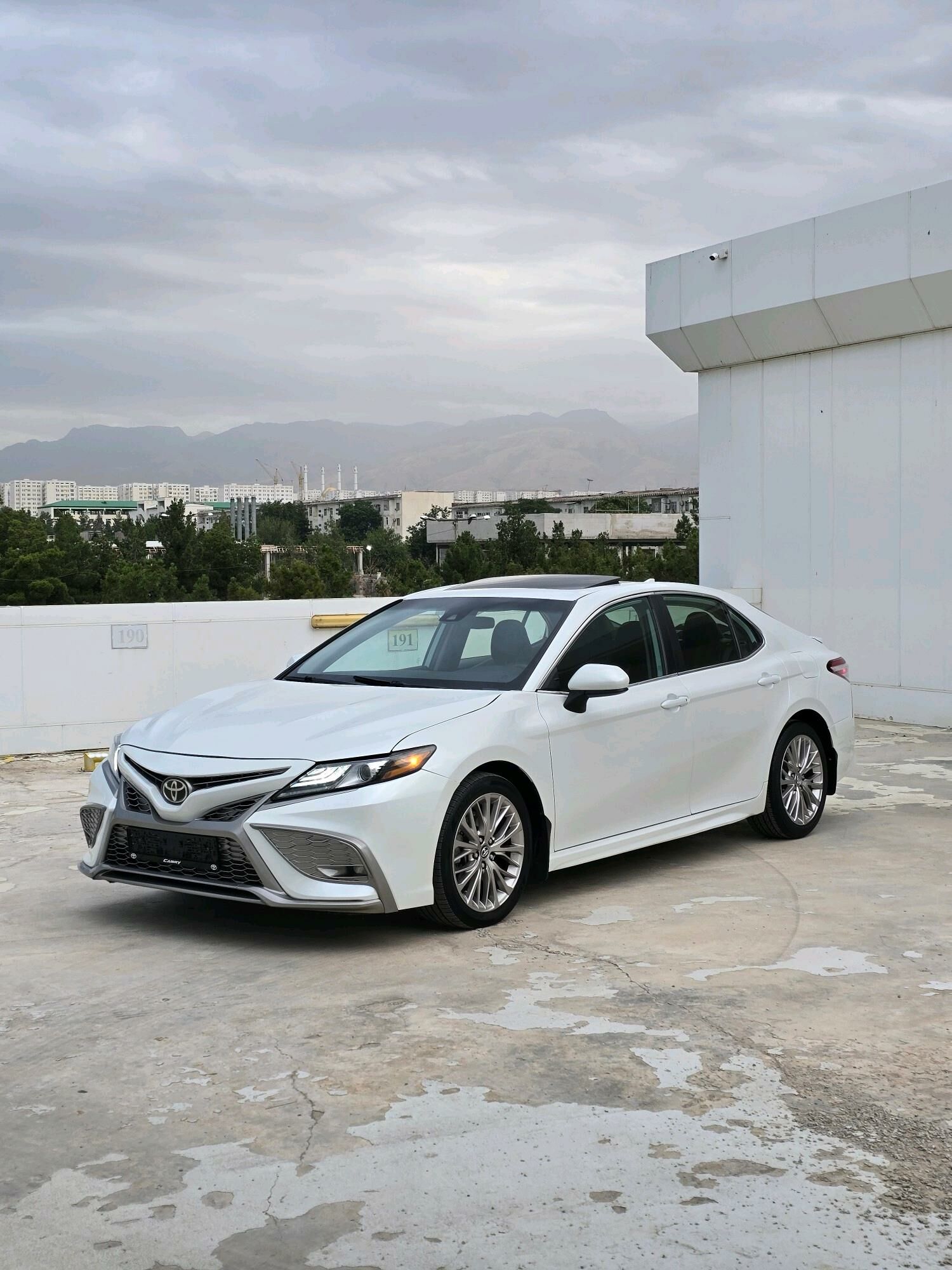 Toyota Camry 2020 - 275 000 TMT - 10 мкр - img 4