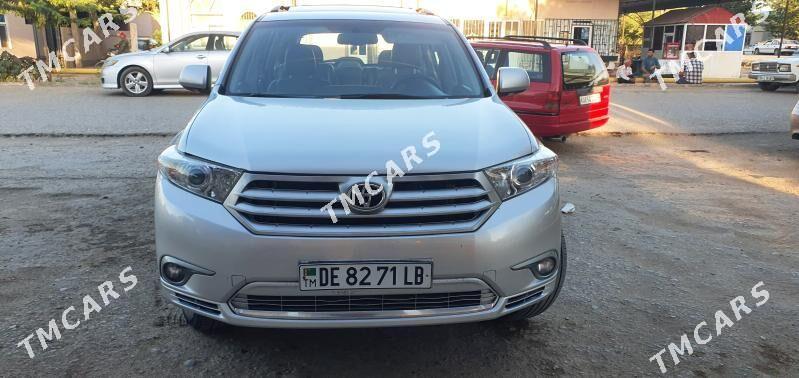 Toyota Highlander 2013 - 320 000 TMT - Туркменабат - img 2