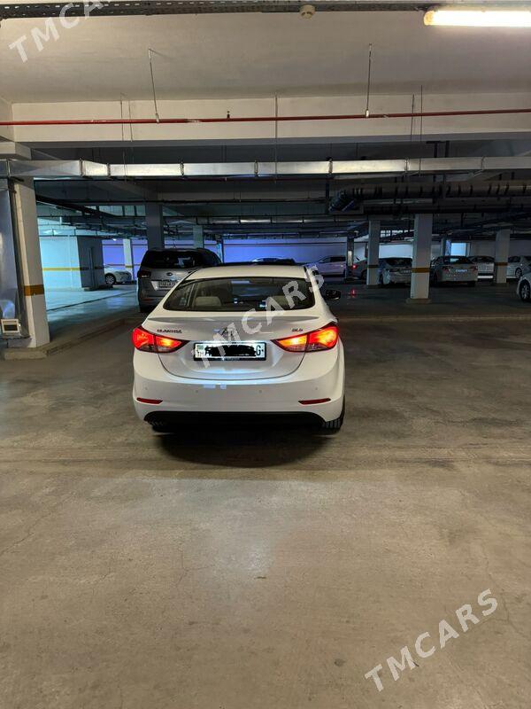 Hyundai Elantra 2014 - 230 000 TMT - Чандыбиль шаёлы - img 8