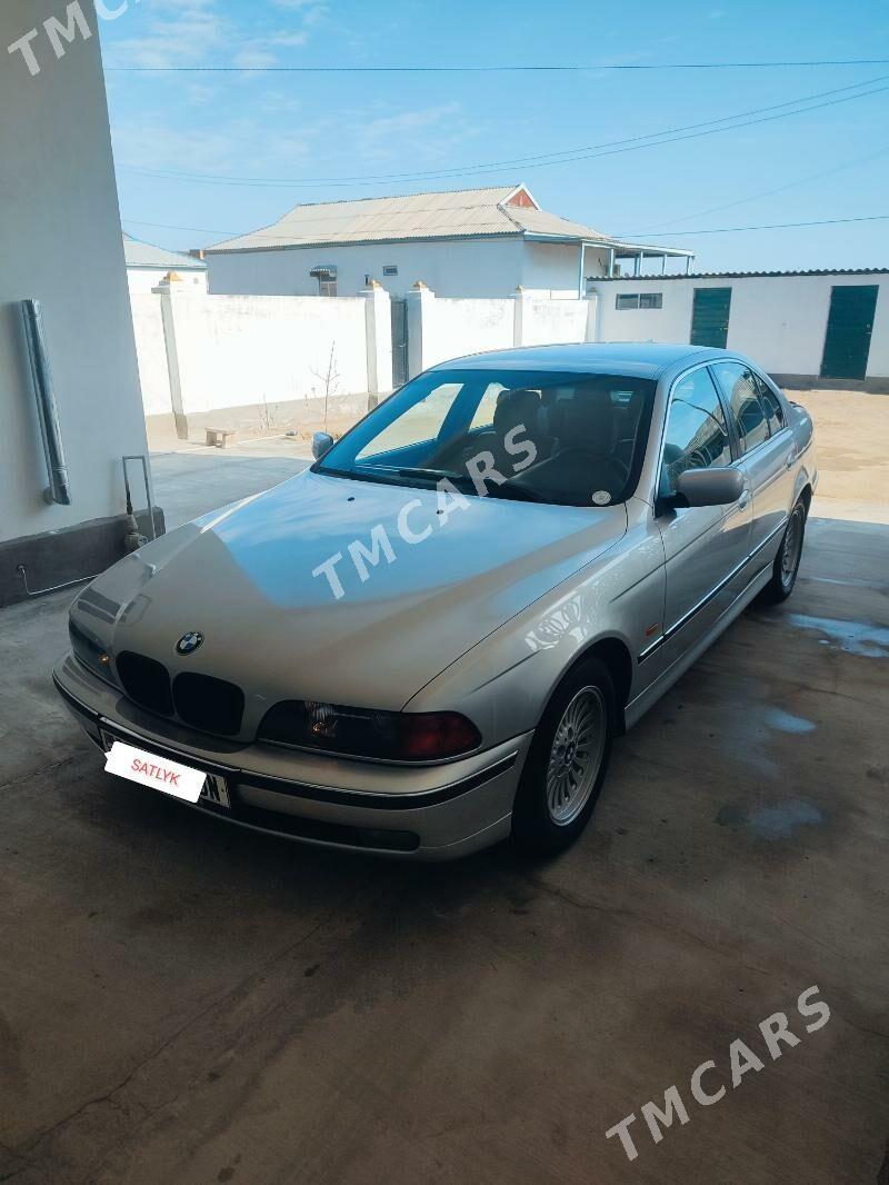 BMW E39 1999 - 100 000 TMT - Эсенгулы - img 2