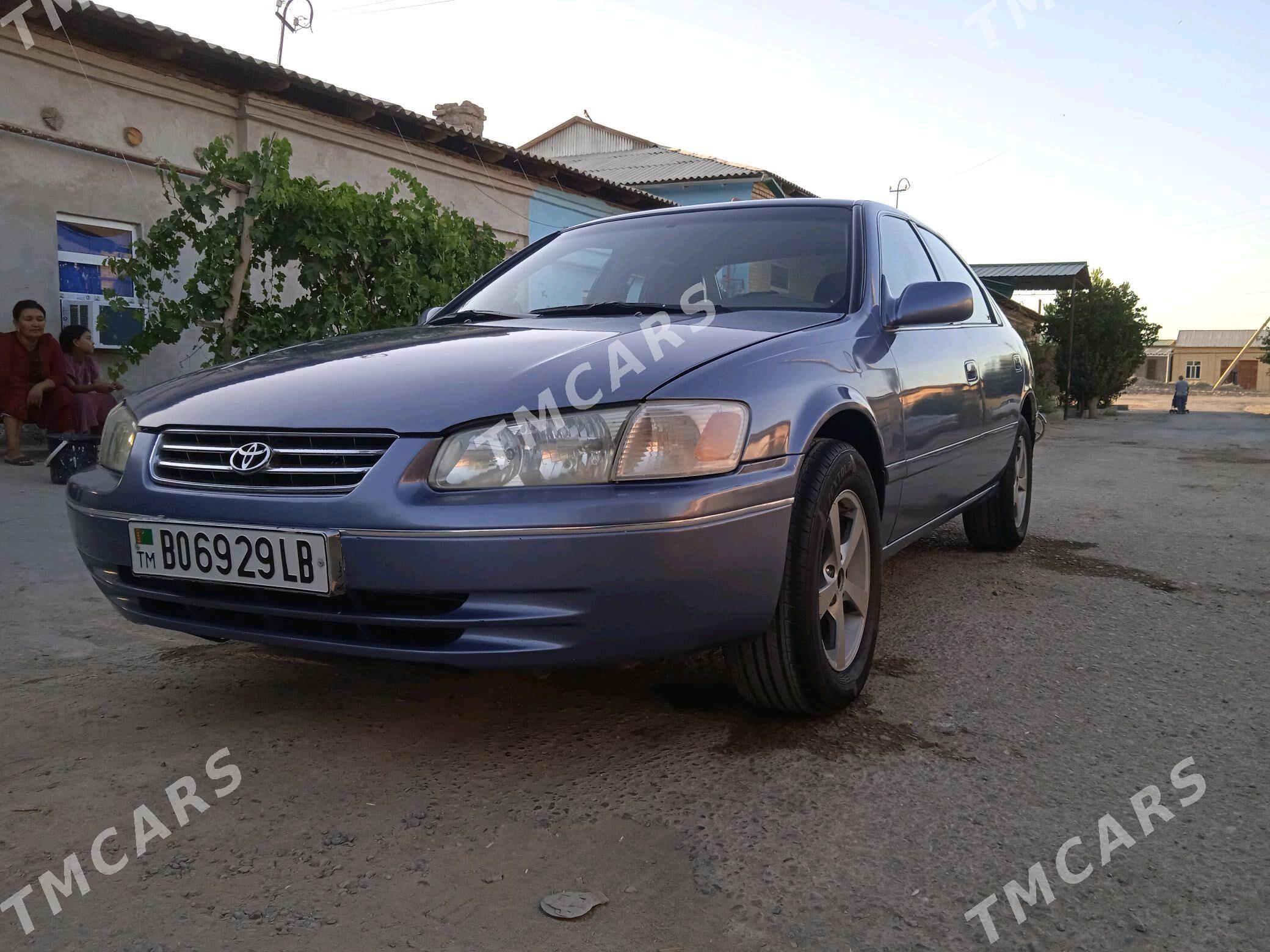 Toyota Camry 2000 - 95 000 TMT - Dänew - img 6