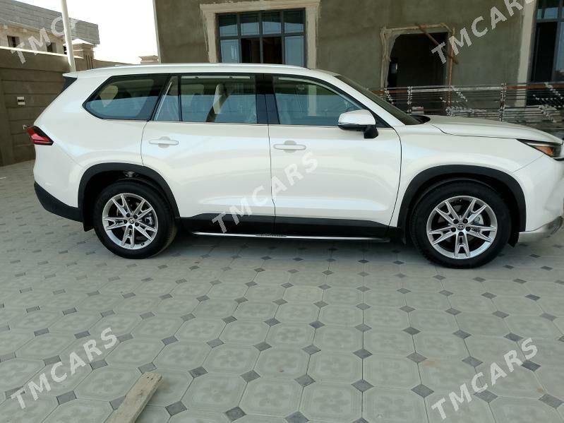 Toyota Highlander 2024 - 900 000 TMT - Мары - img 2