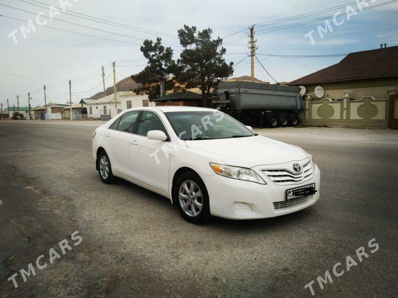 Toyota Camry 2011 - 190 000 TMT - Балканабат - img 4