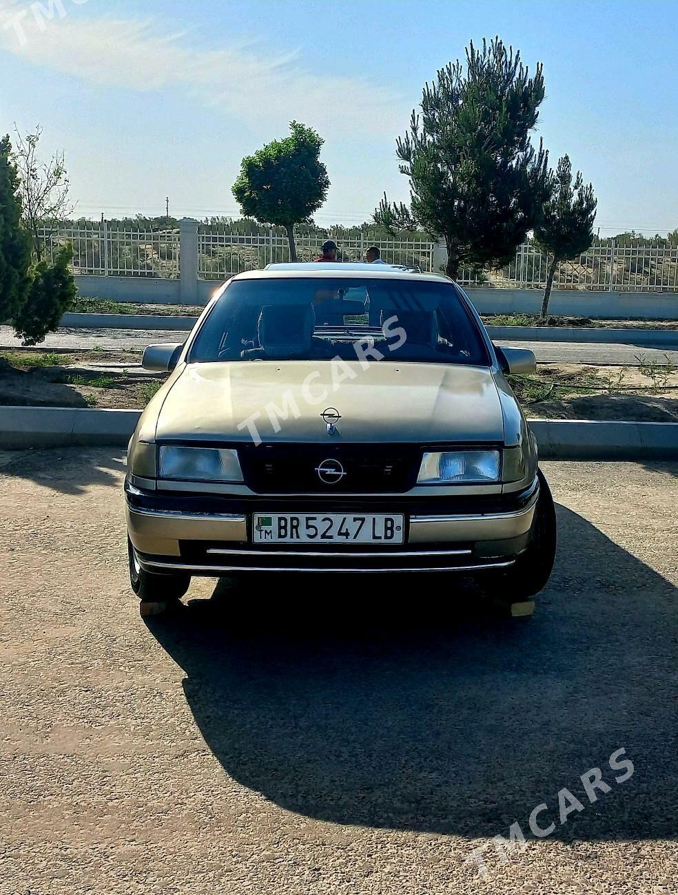 Opel Vectra 1990 - 31 000 TMT - Фарап - img 8