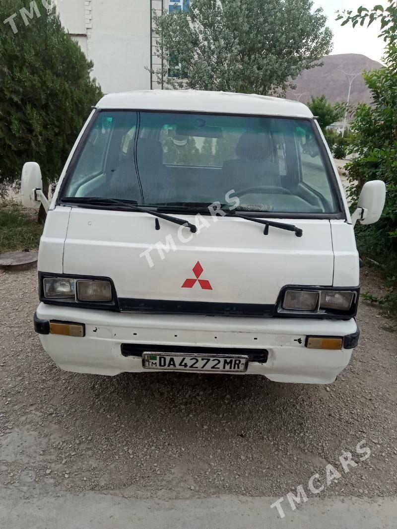 Toyota Town Ace 1990 - 29 000 TMT - Balkanabat - img 2