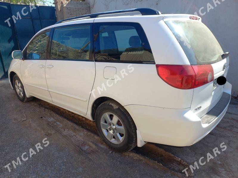 Toyota Sienna 2006 - 202 000 TMT - Boldumsaz - img 3