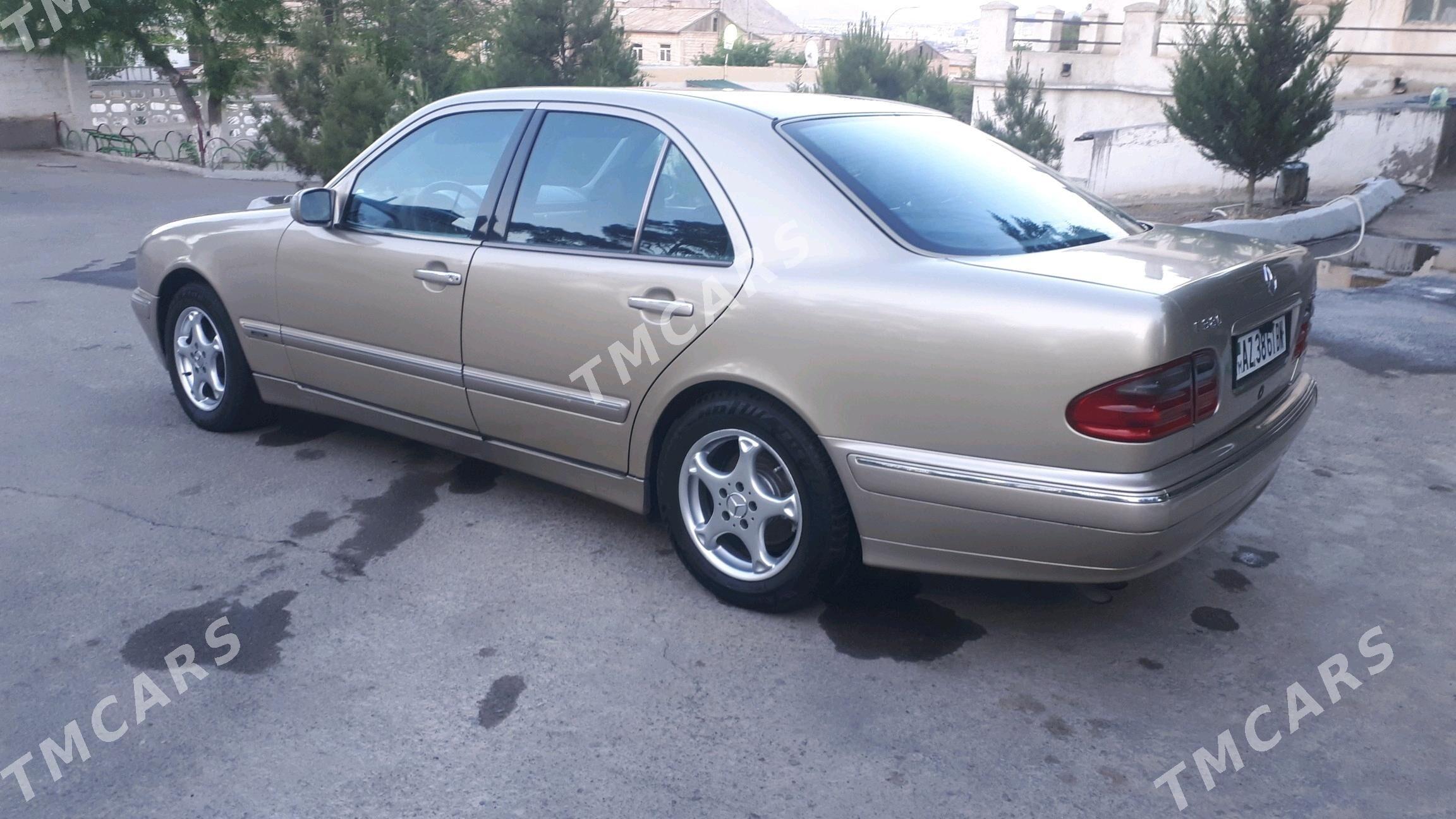 Mercedes-Benz E320 2001 - 115 000 TMT - Balkanabat - img 7