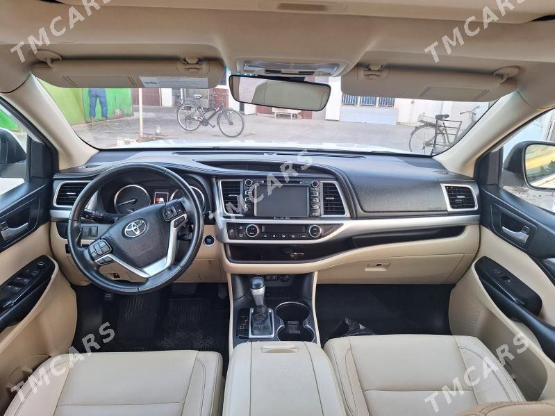 Toyota Highlander 2019 - 402 000 TMT - Baýramaly - img 2