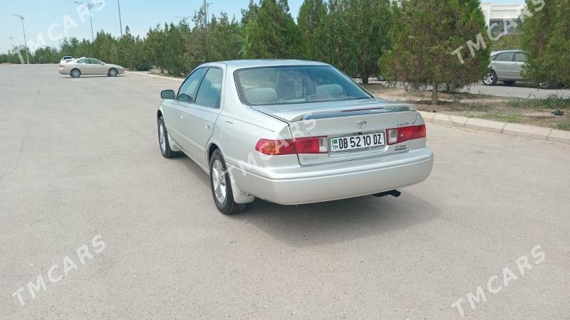 Toyota Camry 2000 - 125 000 TMT - Дашогуз - img 4