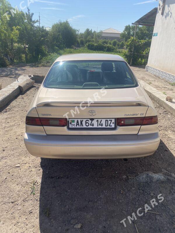 Toyota Camry 1999 - 110 000 TMT - Гороглы (Тагта) - img 4