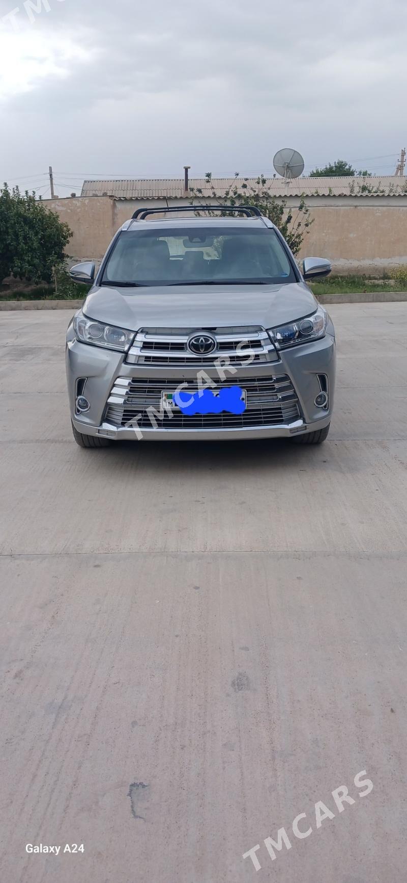 Toyota Highlander 2019 - 500 000 TMT - Kaka - img 2