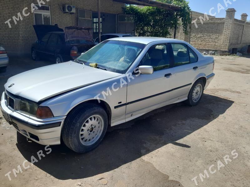 BMW 3 Series 1993 - 25 000 TMT - Farap - img 4