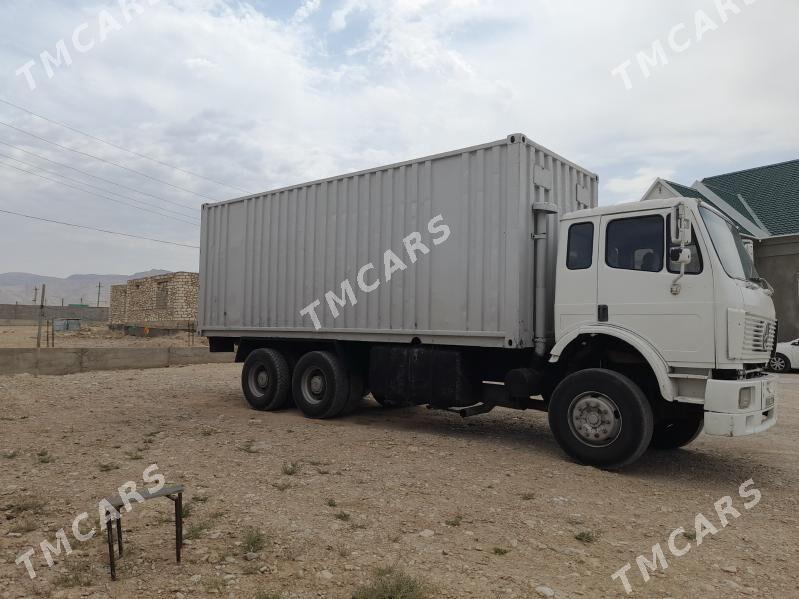 Mercedes-Benz ACTROS 3331 1989 - 300 000 TMT - Балканабат - img 3