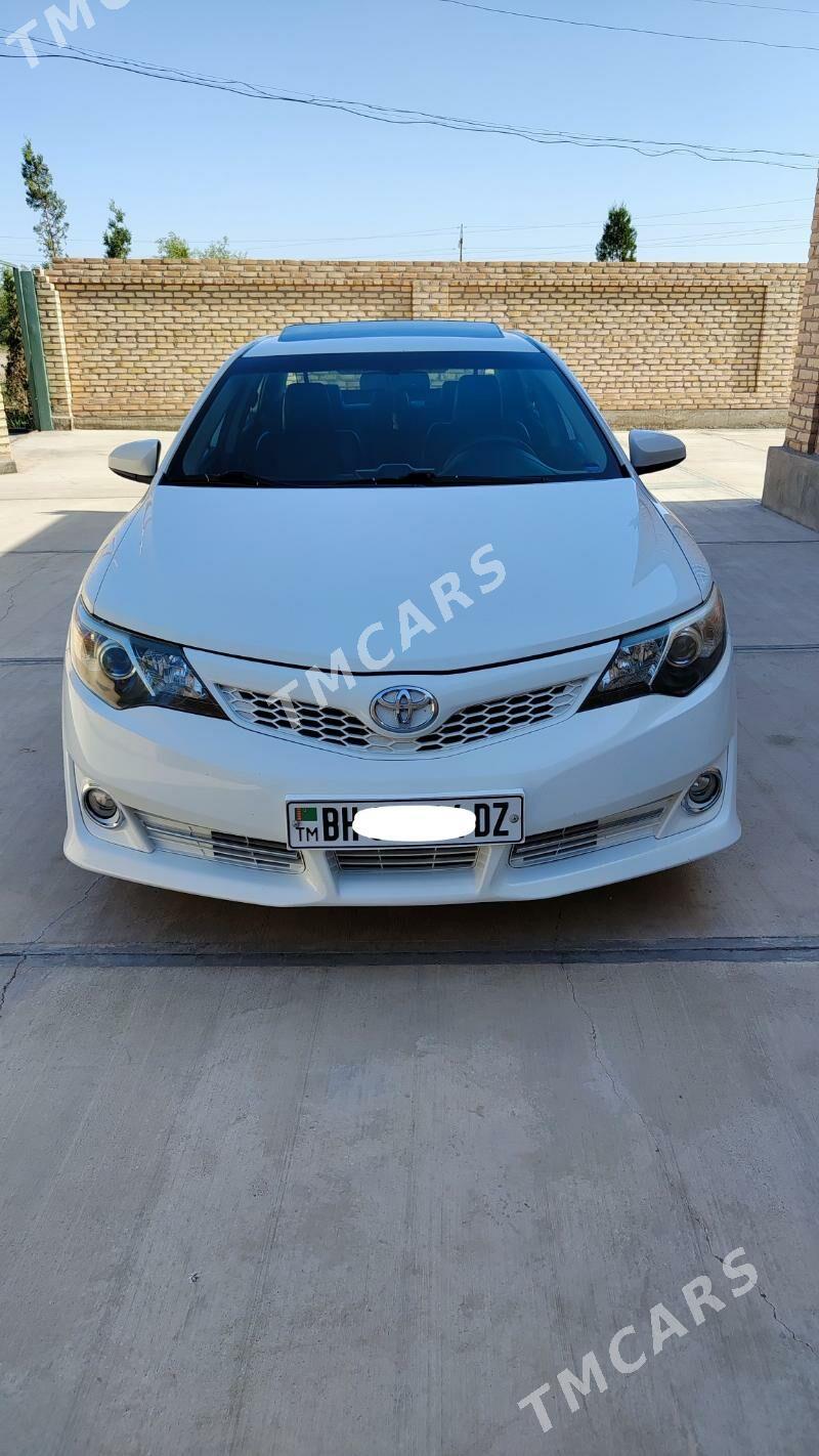 Toyota Camry 2012 - 190 000 TMT - Daşoguz - img 4