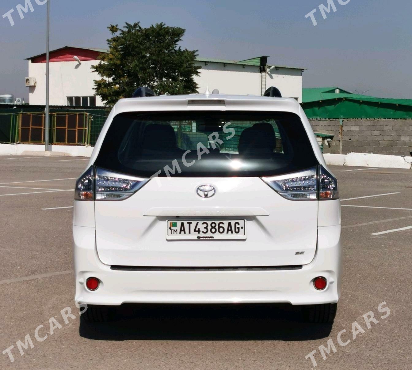 Toyota Sienna 2018 - 390 000 TMT - Ашхабад - img 10