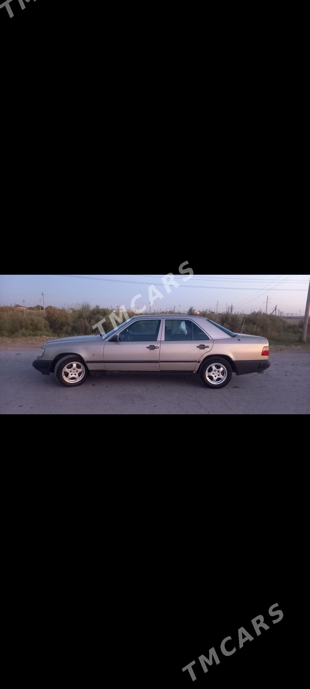 Mercedes-Benz 230E 1987 - 27 000 TMT - Mary - img 2