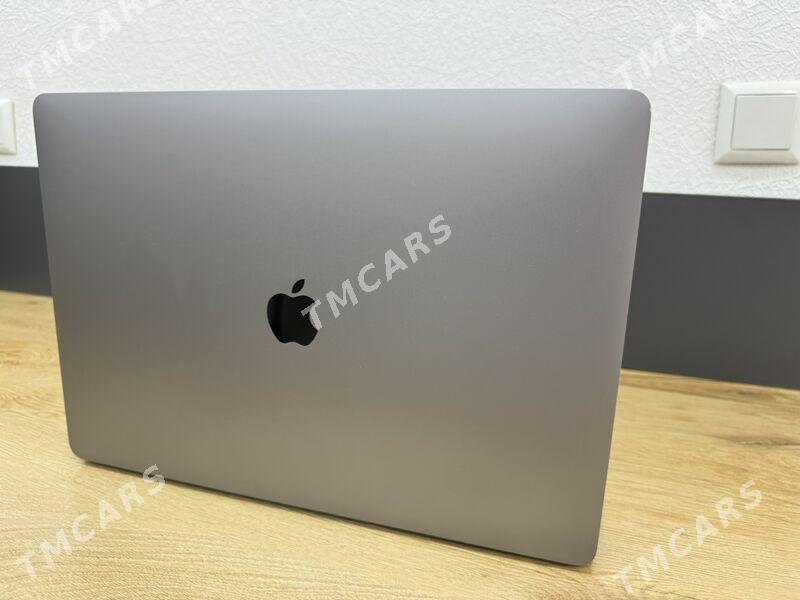 MacBook Pro - Mary - img 3