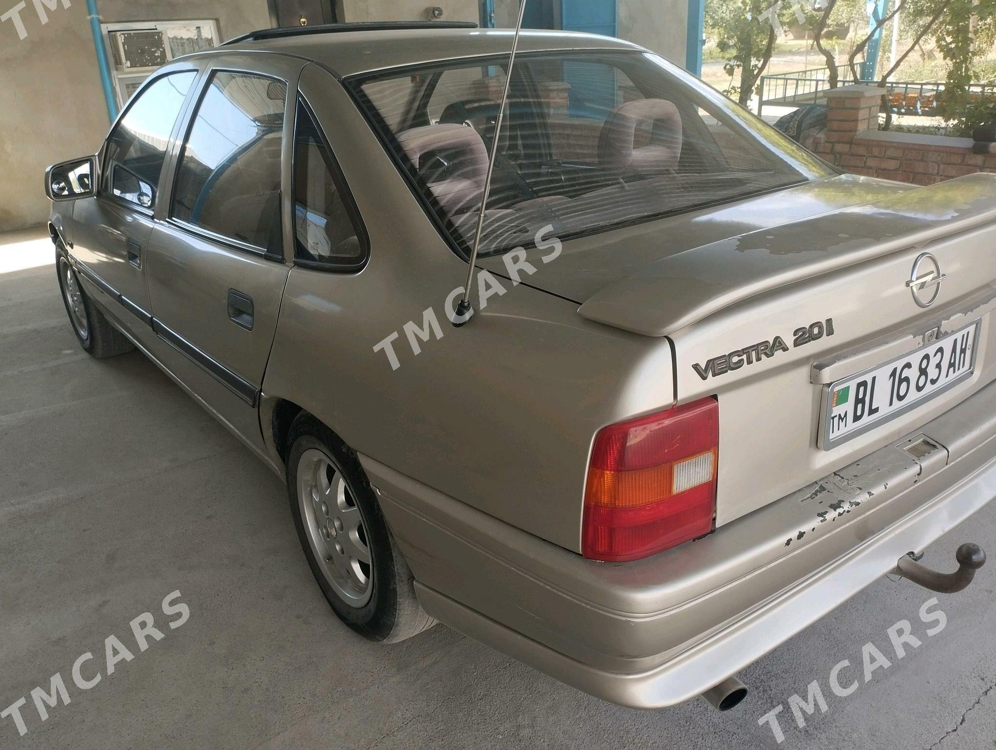 Opel Vectra 1991 - 32 000 TMT - Бахарден - img 5