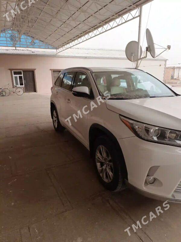 Toyota Highlander 2016 - 390 000 TMT - Саят - img 5